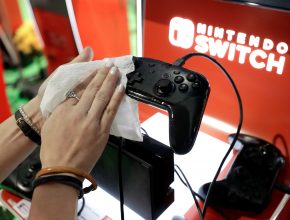 Record April sales sees by U.S. video game industry: survey