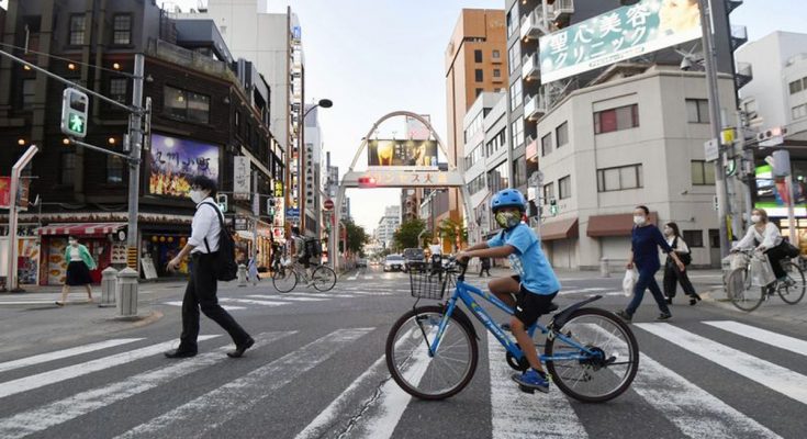 Koike unveils road map for easing of restrictions in Tokyo