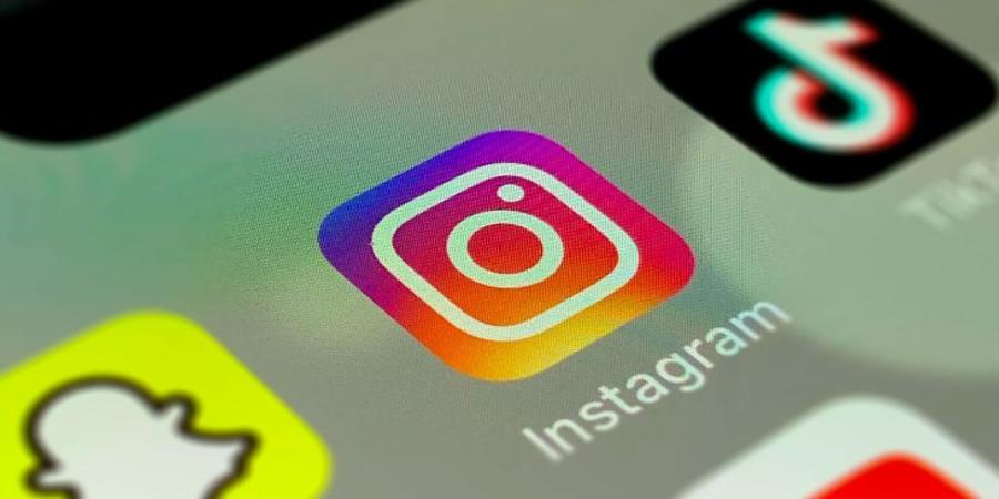 You can now share music on Instagram Notes, plus view translations